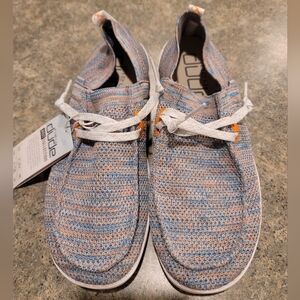 Hey Dude womens knit halo size 8 BWT azure coral